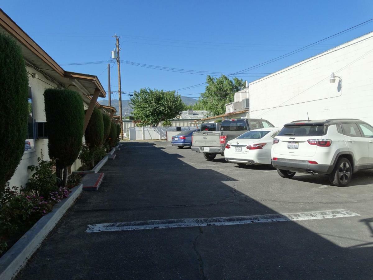 טהאצ'פי Santa Fe Motel מראה חיצוני תמונה
